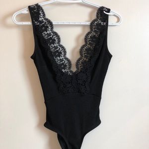 Black lace Bodysuit 🖤